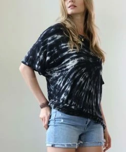 42POPS | Black Tie-Dye Drop-Shoulder Oversize Longline Tee - Women