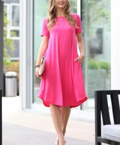 42POPS | Fuchsia Short-Sleeve Curved-Hem Shift Dress - Women