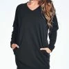 42POPS | Black Oversize V-Neck Long-Sleeve Pocket Tunic - Plus