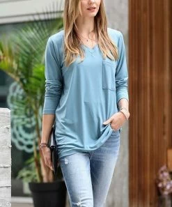 42POPS | Blue Gray V-Neck Long-Sleeve Pocket Top - Women